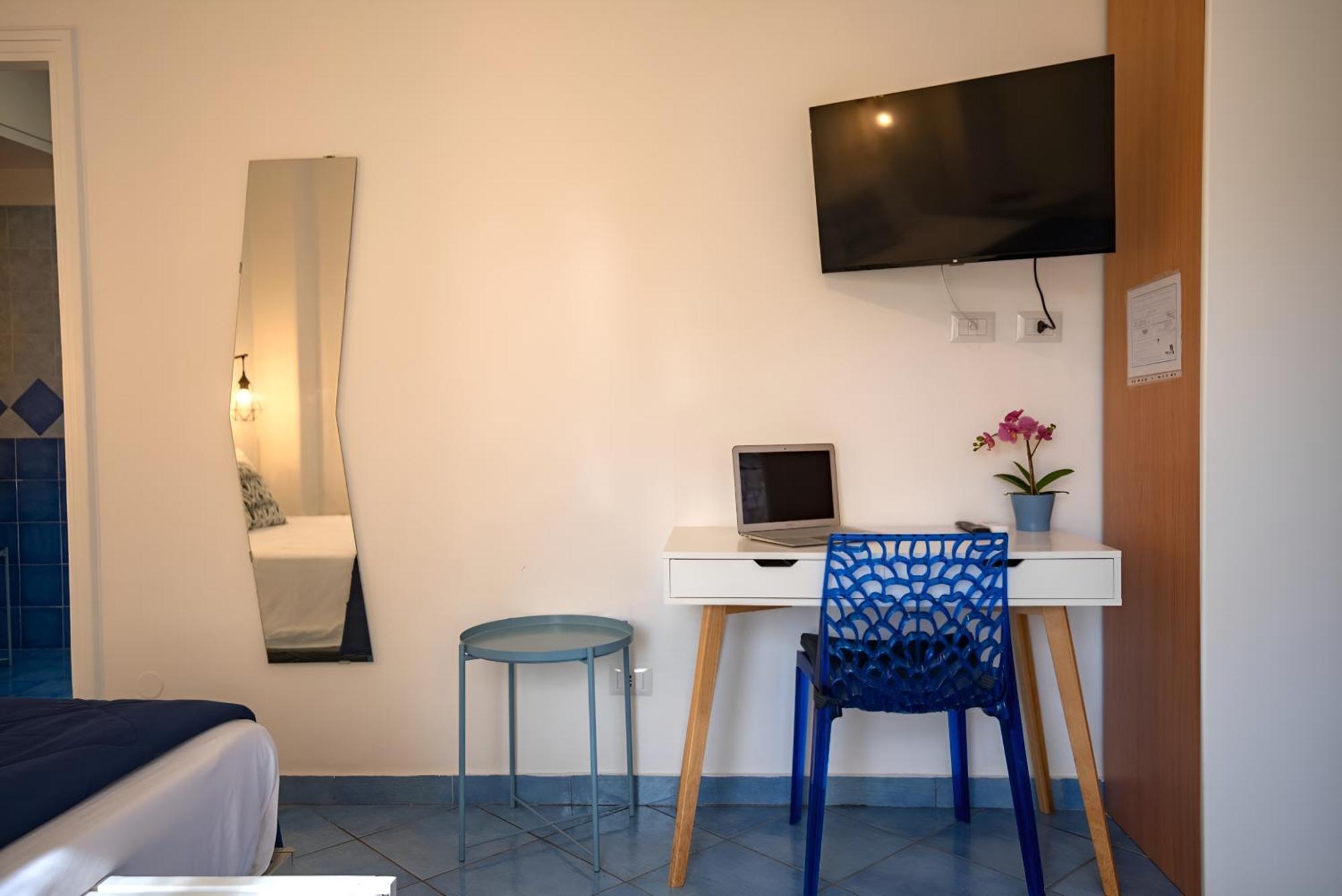 بروسيدا Sonnino B&B الغرفة الصورة
